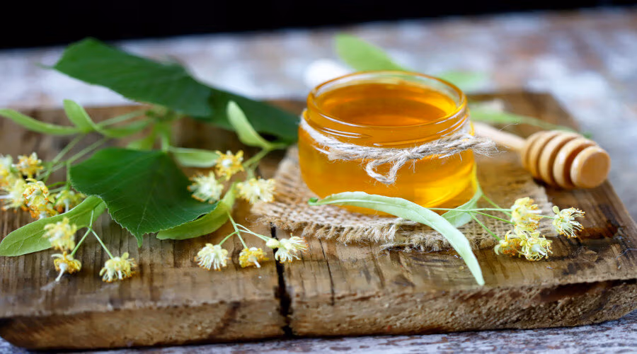 Quels sont les 5 Bienfaits du Miel de Tilleul ? Quels sont les 5 Bienfaits du Miel de Tilleul ?